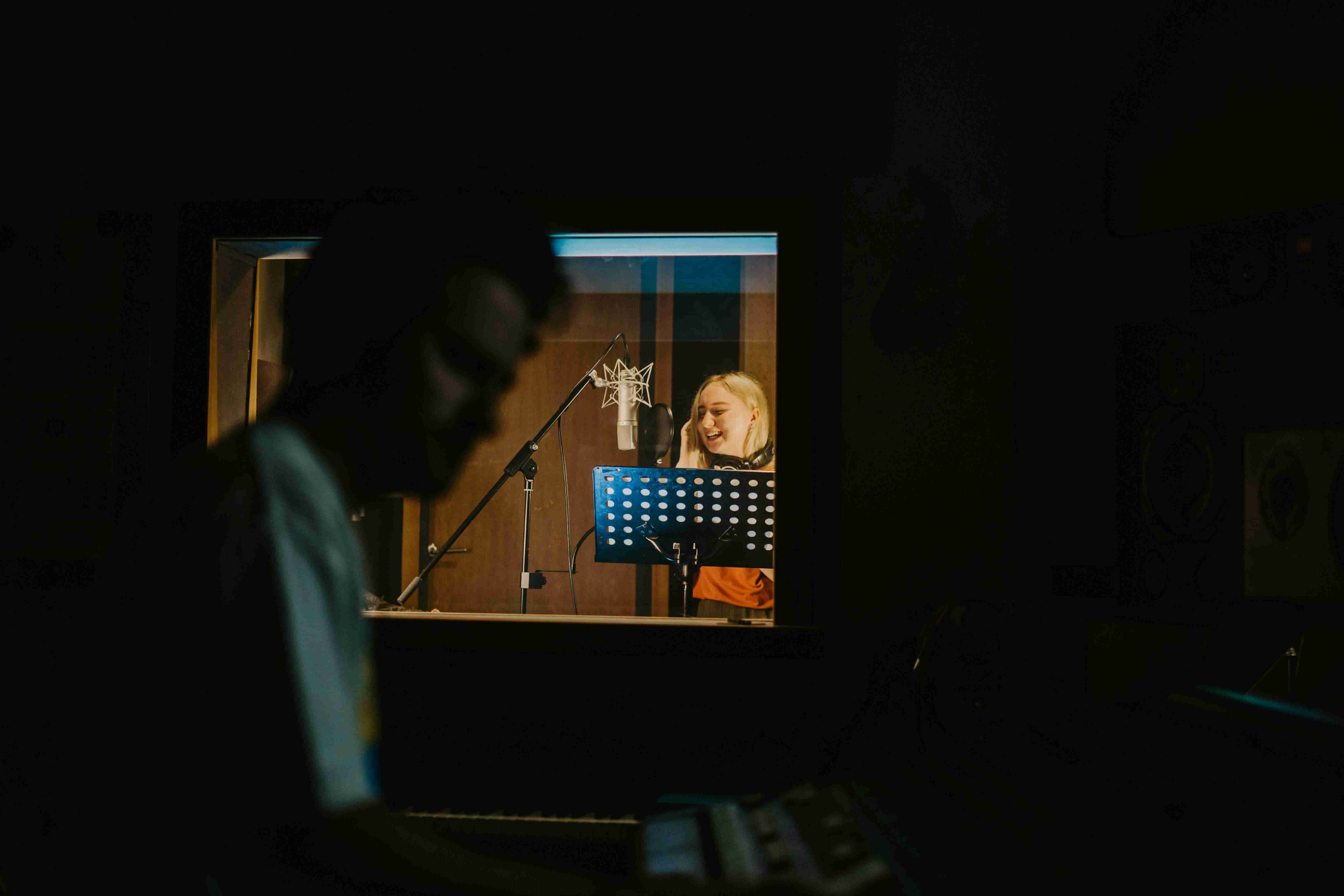 Removedor de Voz con IA Gratis: Karaoke Instantáneo y Acapella de Alta Calidad